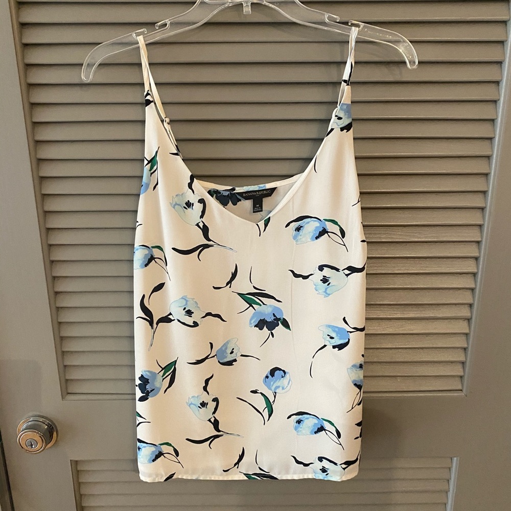 Banana Republic Floral Top Size M